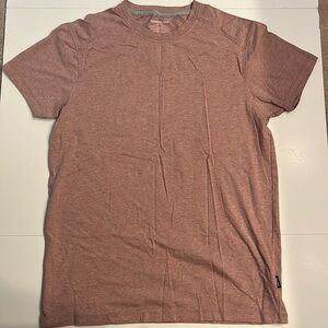 Men’s Medium TShirt Kenneth Cole
